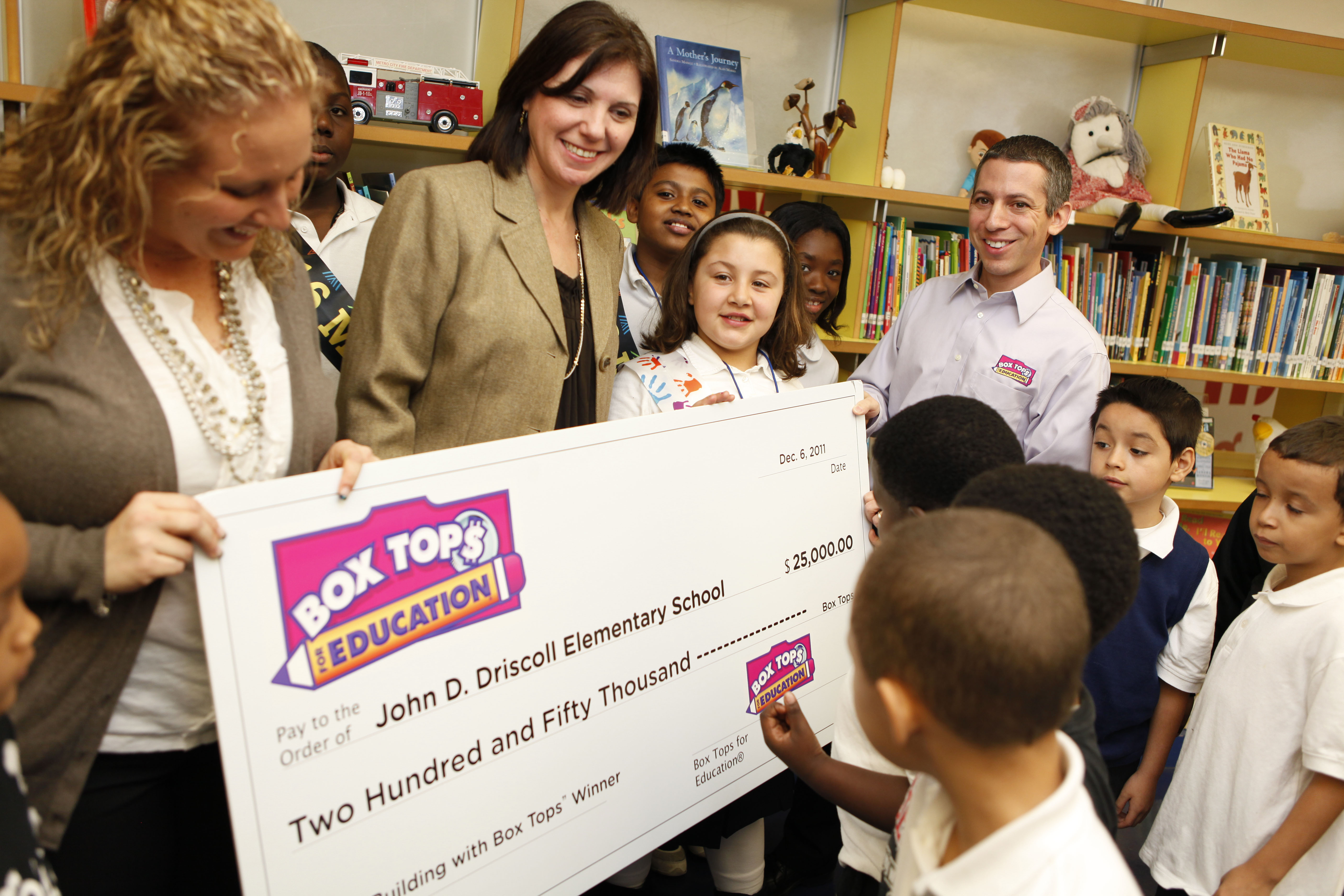 Escuela Pública de Staten Island, Recibió $25,000 en Cupones de Box Tops for Education