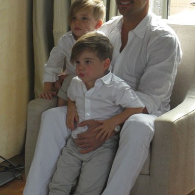 Ricky Martin Junto a sus Mellizos y su Pareja en Vanity Fair