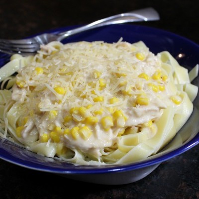 Tallarines con Salsa Alfredo de Maíz y Pollo. SORTEO
