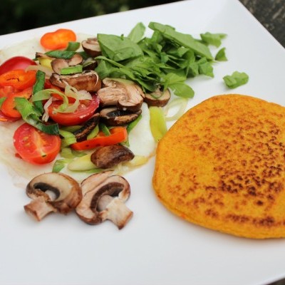 Arepa Fit de Auyama, Pimentón Rojo y Cúrcuma