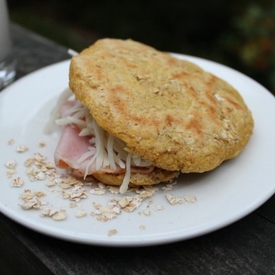 Receta: Arepas de Maiz, Avena y Leche #HerenciaLeche