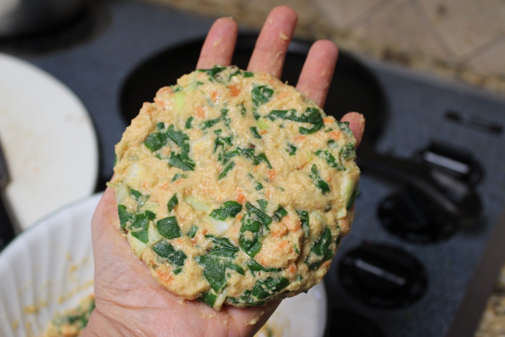 Arepas Fit de Acelga, Zanahoria y Ajo Porro | Mamá Contemporánea #arepasfit