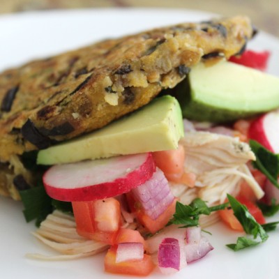 Arepas Fit de Berenjena, Albahaca y Semillas de Auyama
