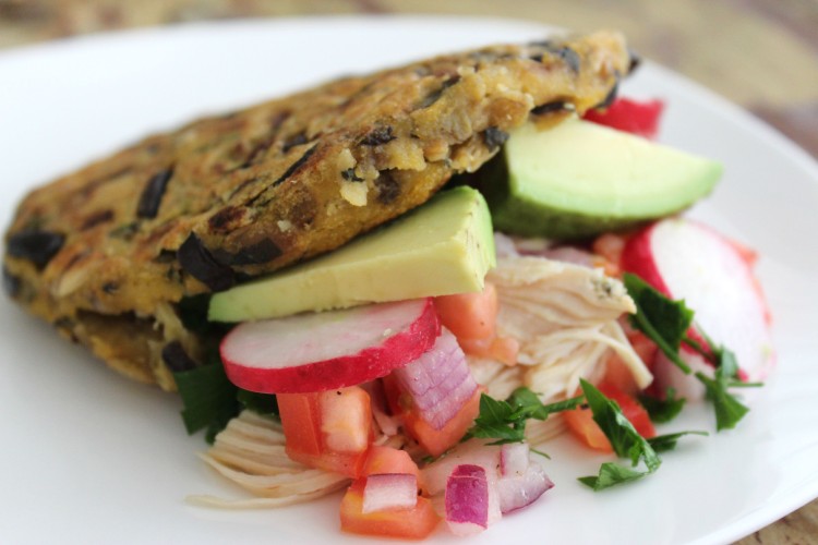 Arepas Fit de Berenjena, Albahaca y Semillas de Auyama | Mamá Contemporánea #arepasfit