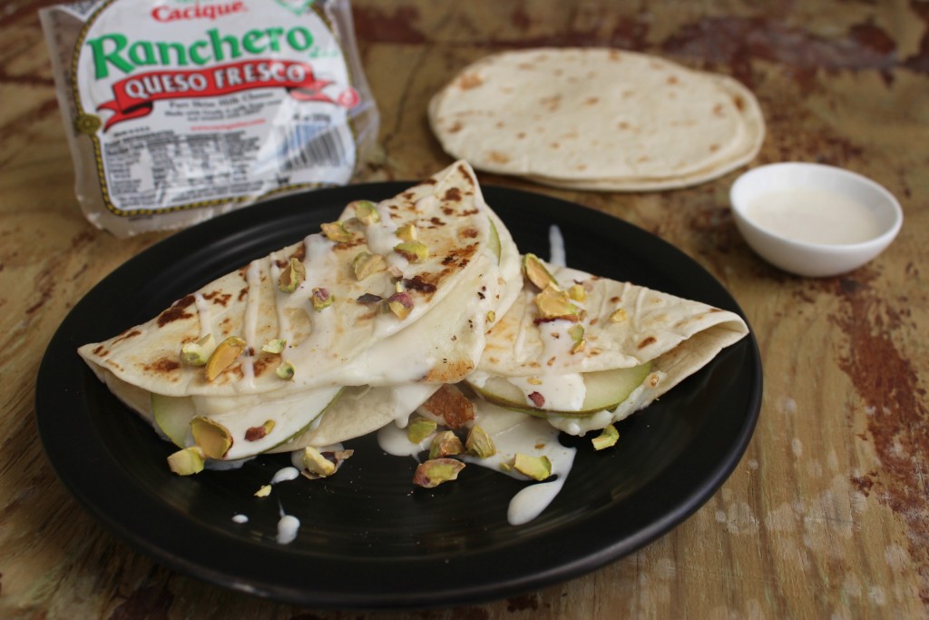 Quesadillas de Pera y Pistacho