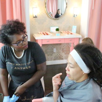 Blushington Makeup y Beauty Lounge en Dallas