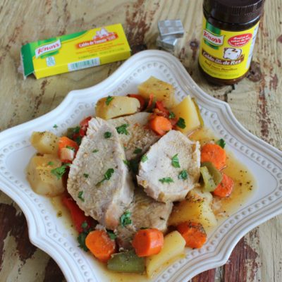 Lomo de Cerdo con Papas y Zanahorias
