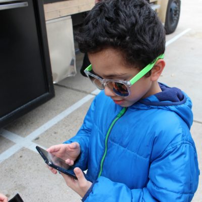 ¿Está tu Hijo Listo para Tener un Teléfono Celular?