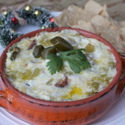 Dip de Queso Fresco y Chiles Verdes