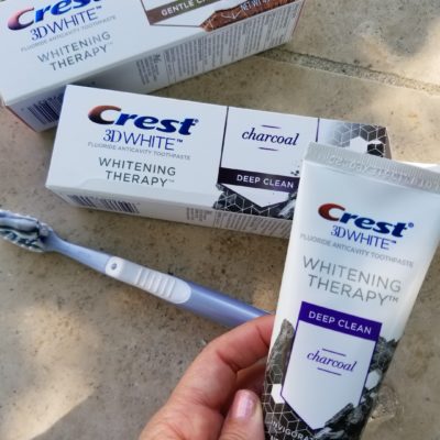 Crest con Carbón o Aceite de Coco