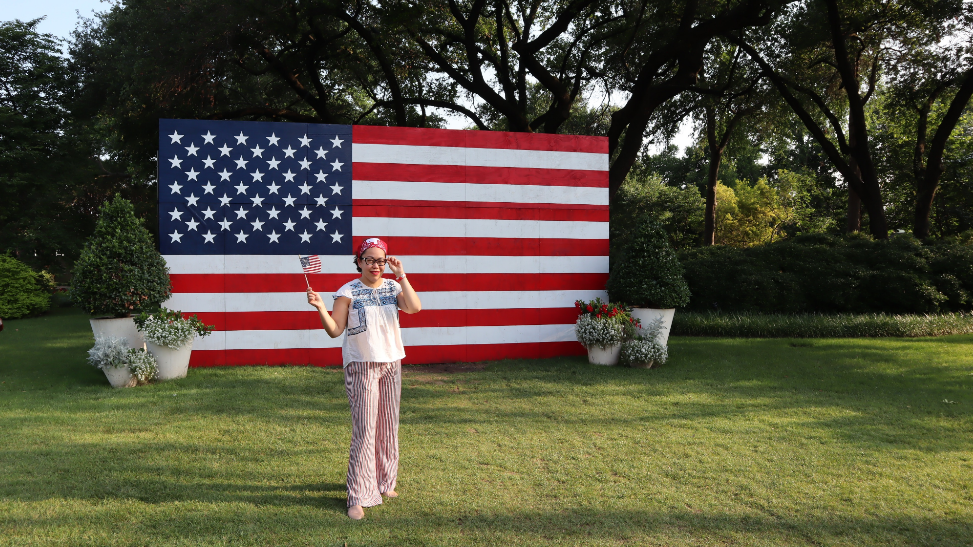Donde Tomar Fotos Patrióticas con la Bandera de Estados Unidos en Dallas