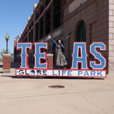 Guía Turística Completa del Distrito Deportivo de Arlington