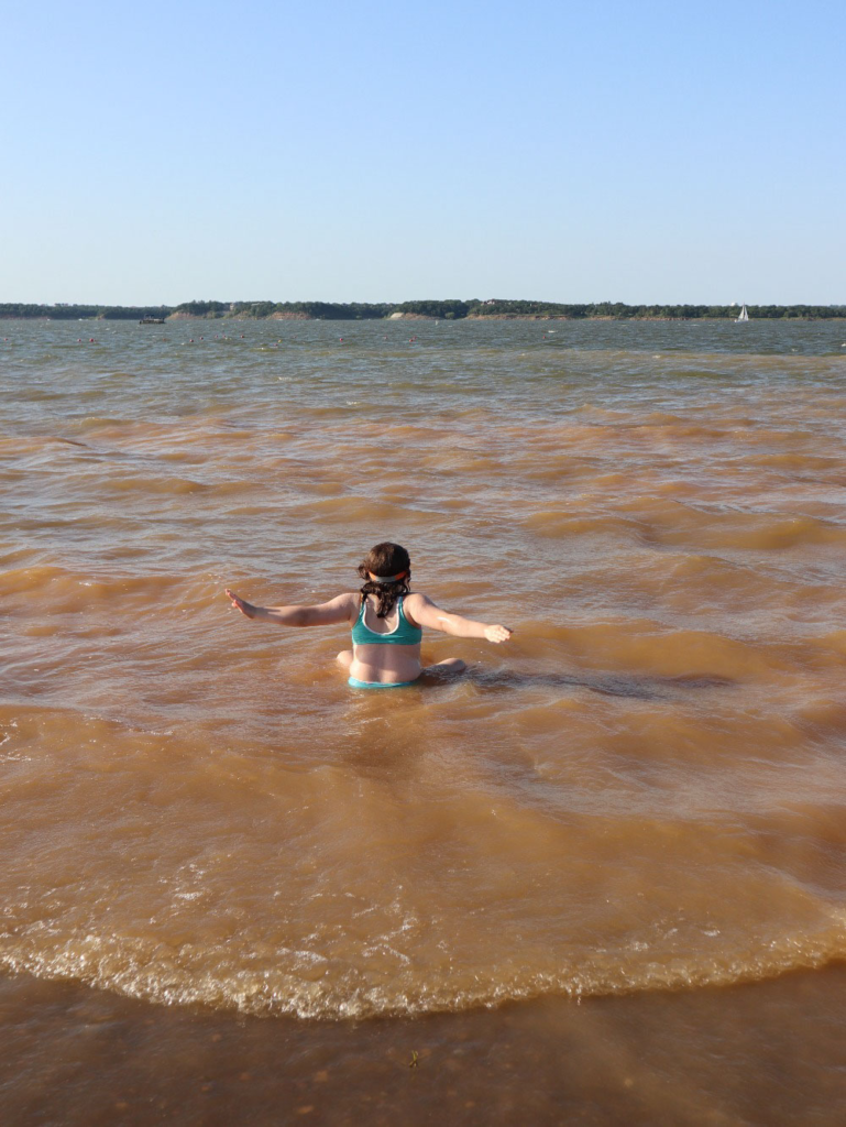 Los Mejores Lagos Para Nadar Cerca de Dallas Los Mejores Lagos Para Nadar Cerca de Dallas- Meadowmere Park