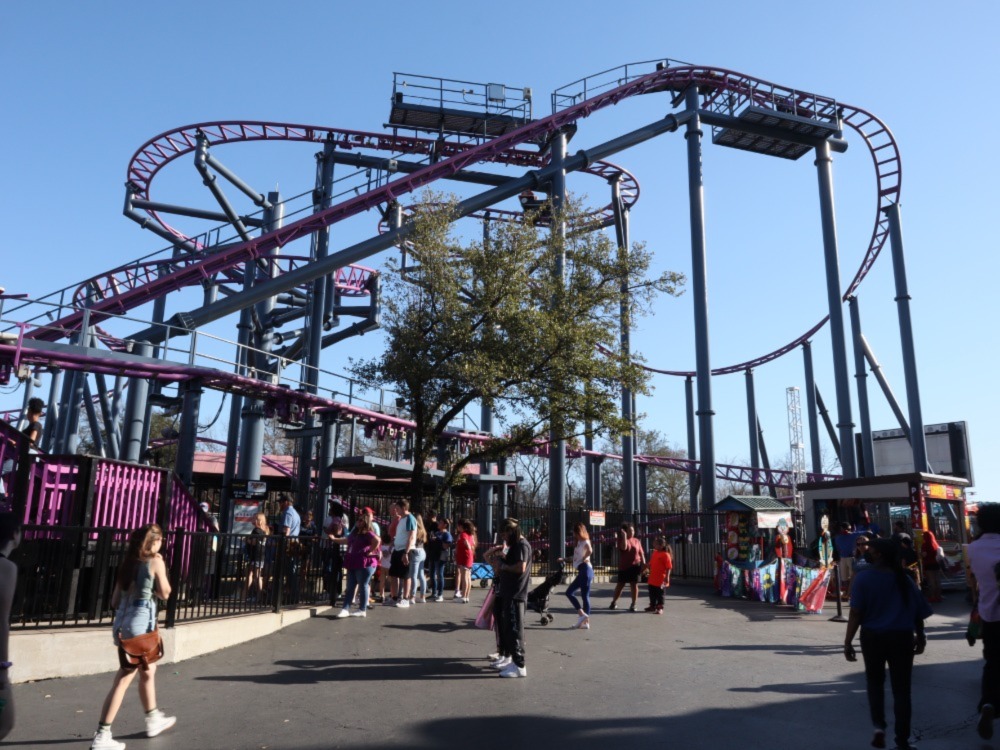 Que hacer en Six Flags
