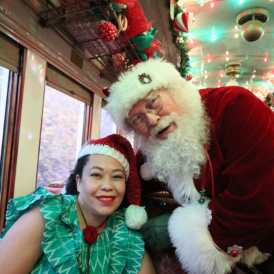 El tren de Santa del North Pole Express de Grapevine Vintage Railroad
